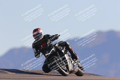 media/Nov-06-2023-Moto Forza (Mon) [[ce023d0744]]/3-Intermediate Group/Session 5 (Turn 9)/